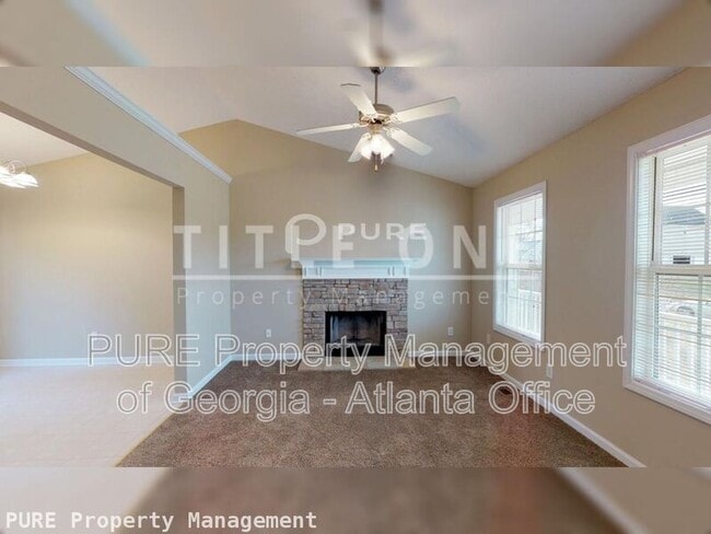 Building Photo - 177 Majesty Dr