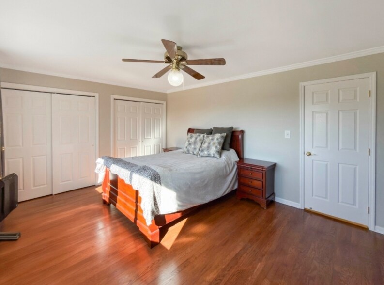 Building Photo - 592 Cabot Hill Rd