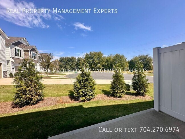 Building Photo - 4408 Iron Oak Ln