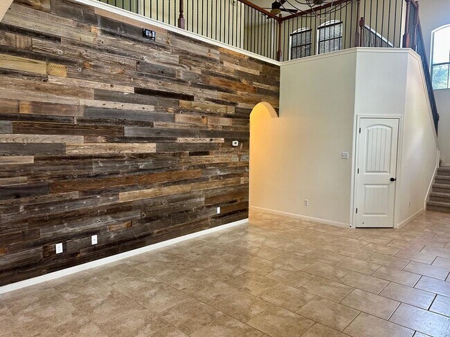 Building Photo - 7233 Menchaca Rd
