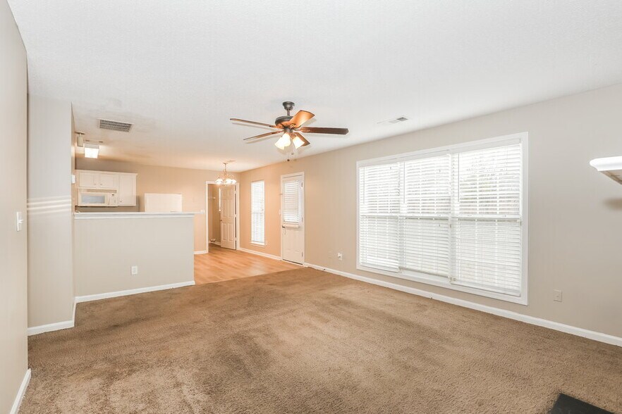 Building Photo - 5488 Vanity Joys Ln