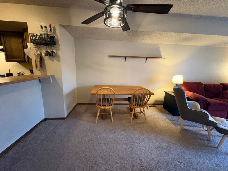 Building Photo - 2482 Astrozon Cir