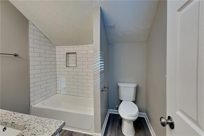 Building Photo - 4750 Jamerson Forest Cir