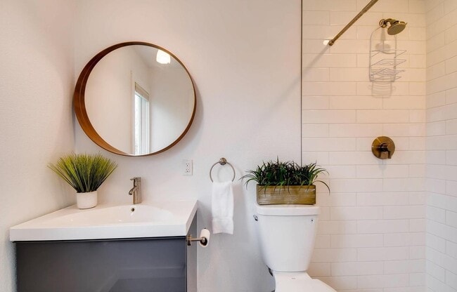 Building Photo - 2702 6th St