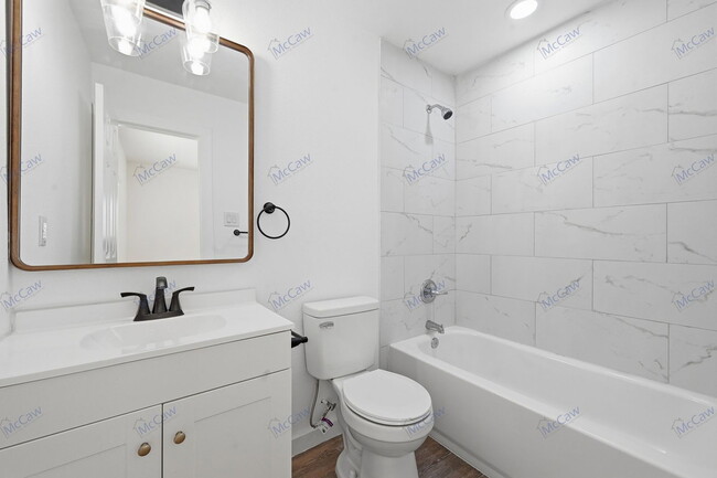 Building Photo - 5901 Farnsworth Ave