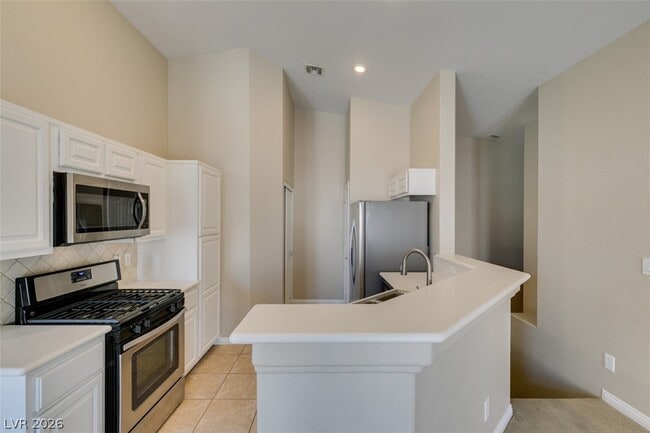 Building Photo - 8817 Tom Noon Ave