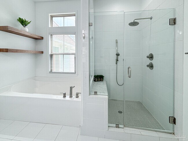 Building Photo - 10682 Noreaster Way