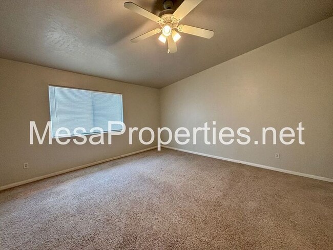 Building Photo - 14744 Hopland St