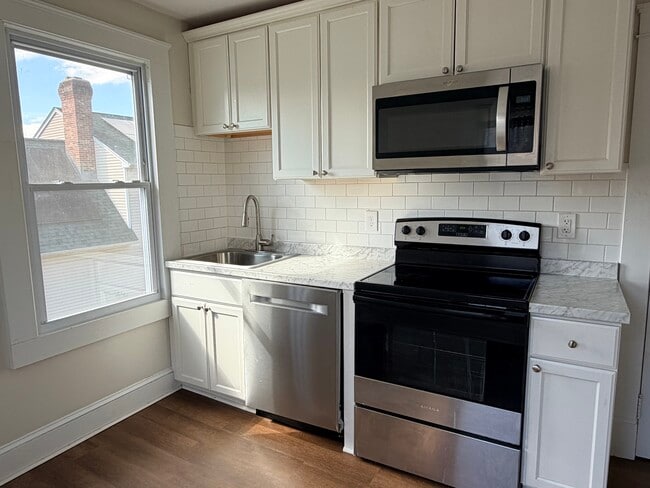 Building Photo - 103 Birdsey Ave