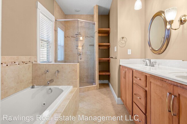 Building Photo - 3 br, 2.5 bath House - 34 Pinecroft Road