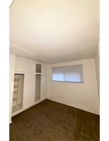 Middle bedroom 1 - 8095 Monroe Blvd