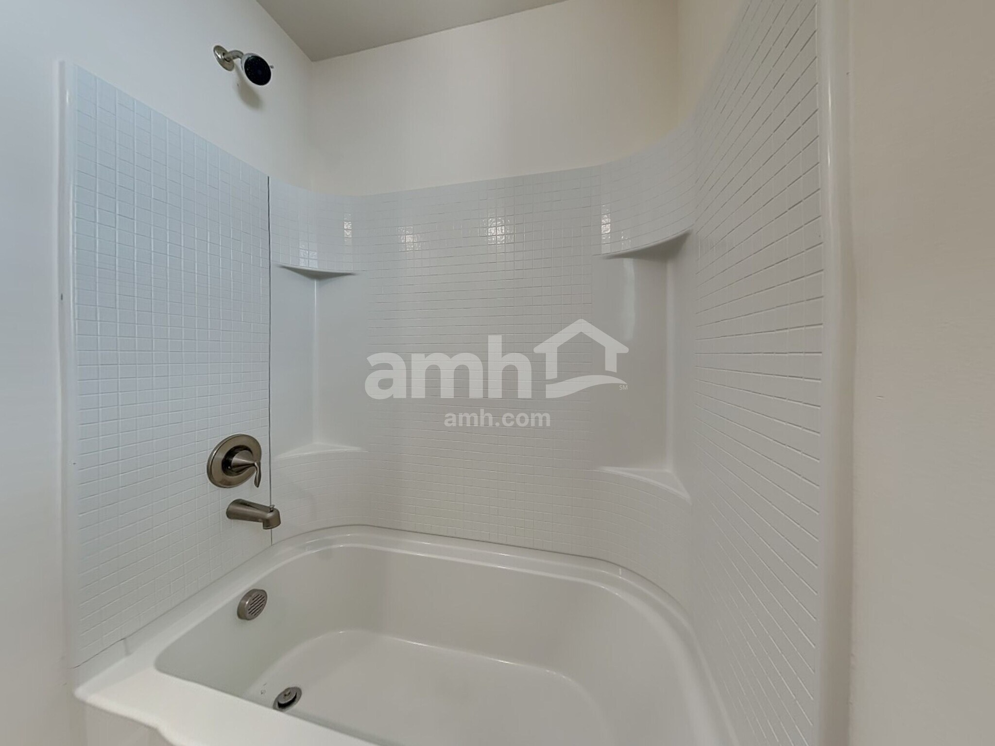 Building Photo - 13918 106th Ave E