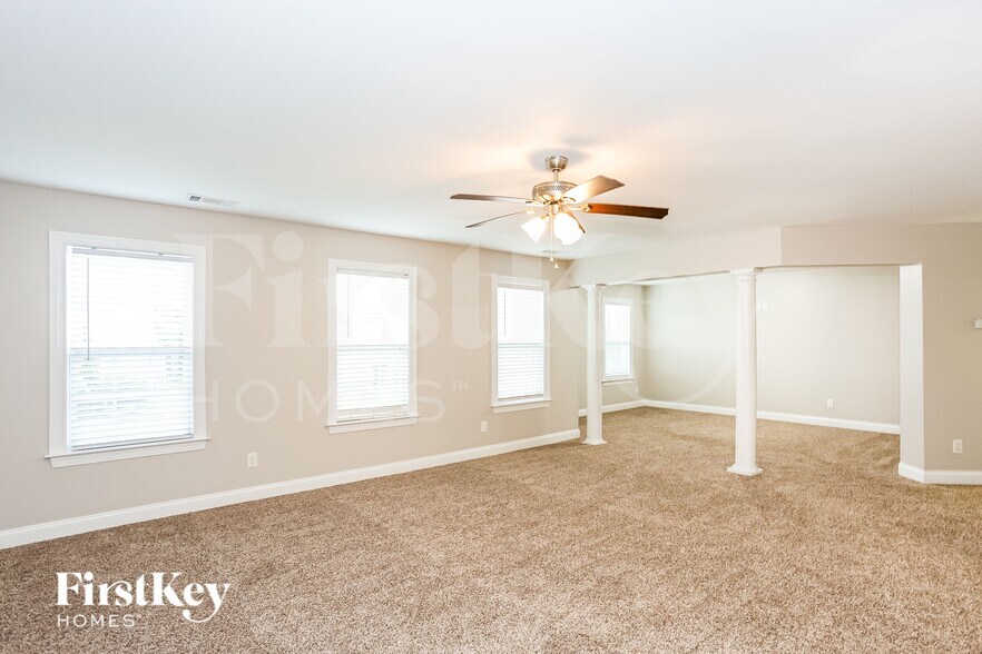 Building Photo - 10826 Dapple Grey Ln