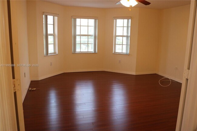 Building Photo - 62 Gables Blvd