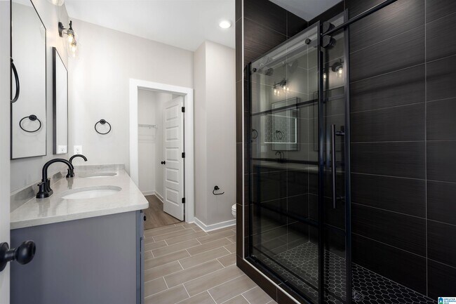 Building Photo - 1109 Windsor Sq