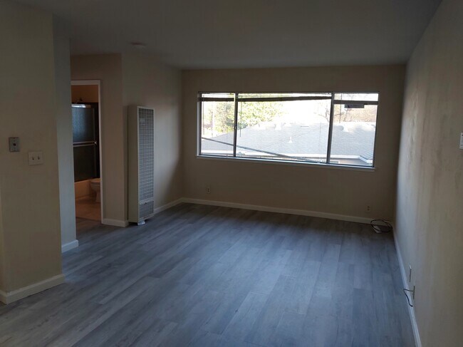 Building Photo - 436 Vasquez Ct