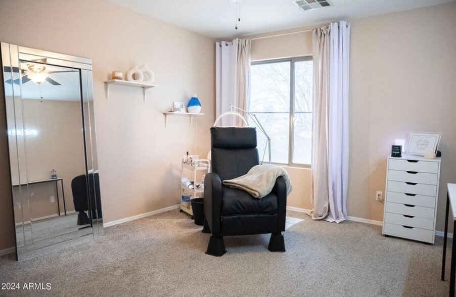 Bed room 2 - 66 E Saddle Way