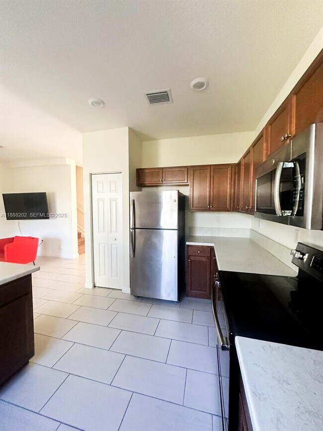 Building Photo - 11958 SW 151 Ave