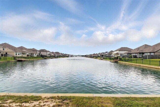 Building Photo - 24727 Allori Ct