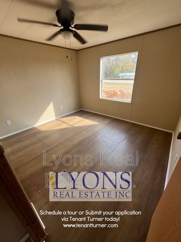 Building Photo - 10279 Barneyville Rd