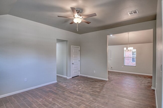 Building Photo - New Construction in Varenna Landing! Storm shelter and lawn care included!