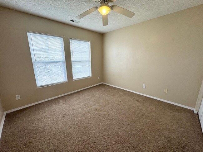 Building Photo - Conway - 3 Bedroom / 3 Bedroom Townhouse