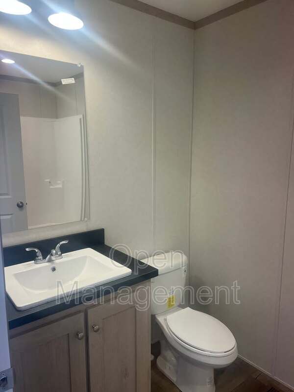 Building Photo - 825 1st Ave E