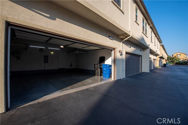 Building Photo - 12355 Azaleas Dr