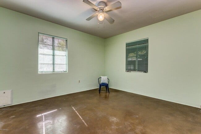 Building Photo - 1719 S El Camino Dr