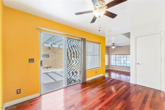 Building Photo - 3467 Blue Heather Dr