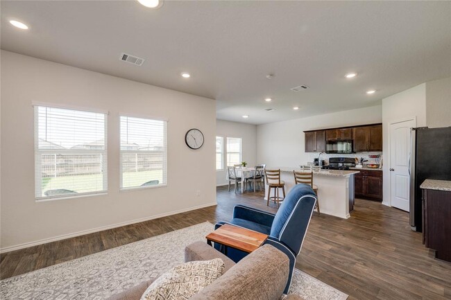 Building Photo - 216 Skipping Stone Ln