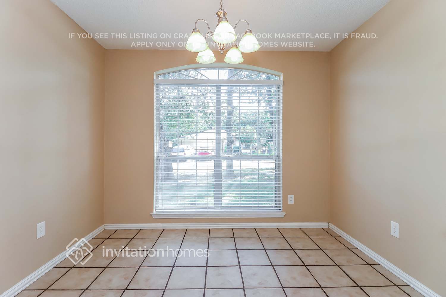 Building Photo - 1216 Hidden Creek Dr