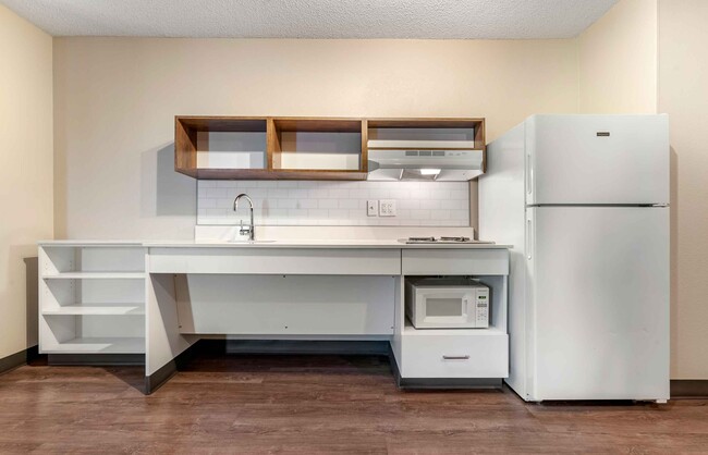 Building Photo - Furnished Studio-Oakland - Alameda