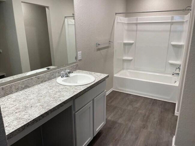 Building Photo - AVAILABLE NOW! Charming Three Bedroom | Two and a Half Bathroom Home in Scott's Hollow
