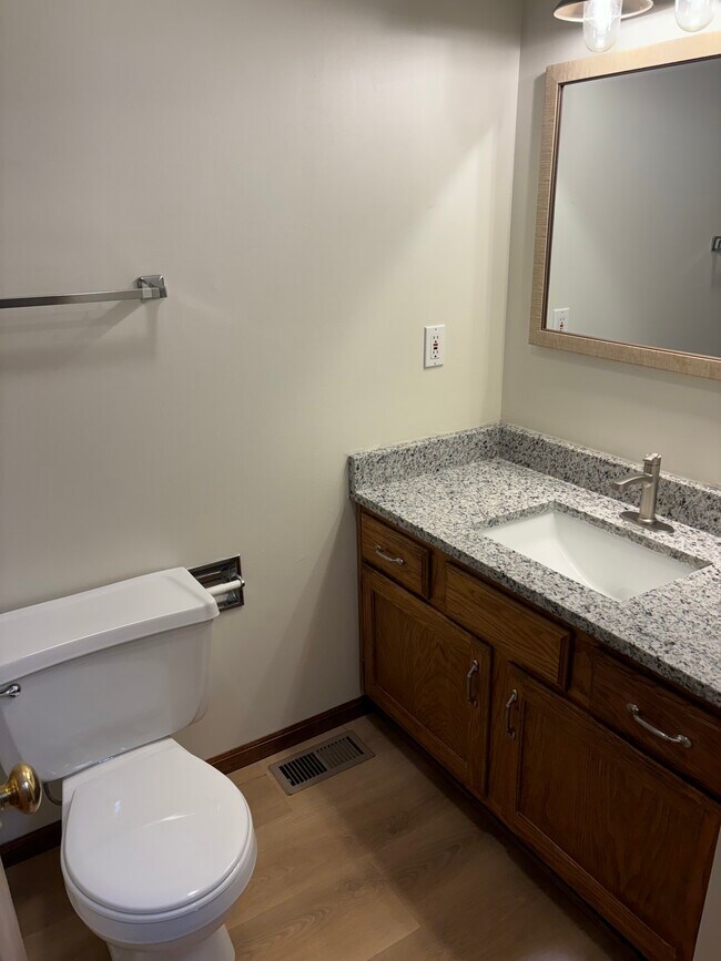 Building Photo - 1329 East 21st terrace