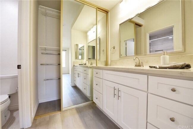 Building Photo - 50 Alicante Aisle