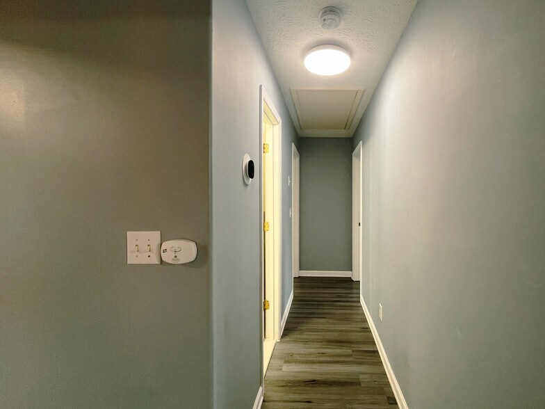 Hallway - 330 Fountainmist Trail