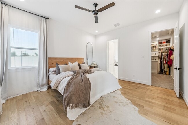 Building Photo - 105 W Whitney St