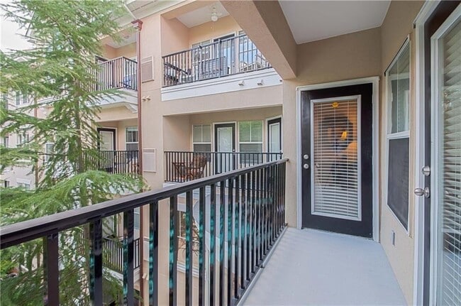 Building Photo - 1850 Cotillion Dr