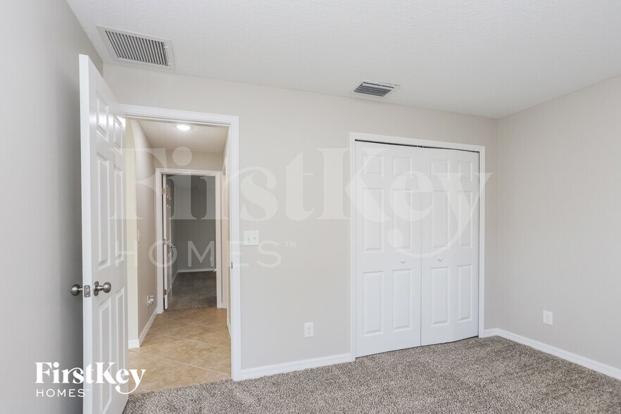 Building Photo - 1860 Kim Acres Ln