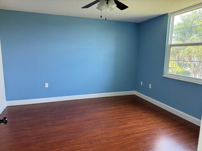 Building Photo - 3636 Whitehall Dr