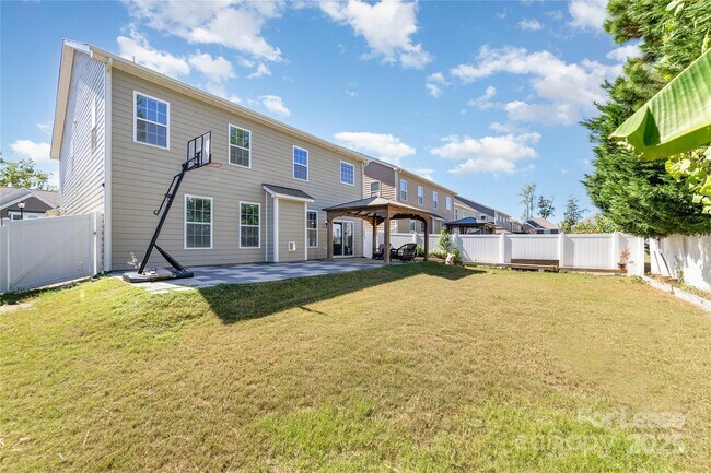 Building Photo - 2383 Palmdale Walk Dr