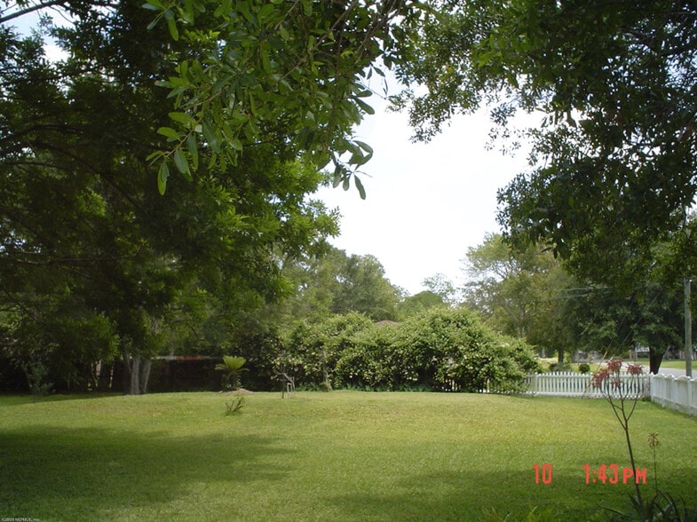 Building Photo - 5933 111th St