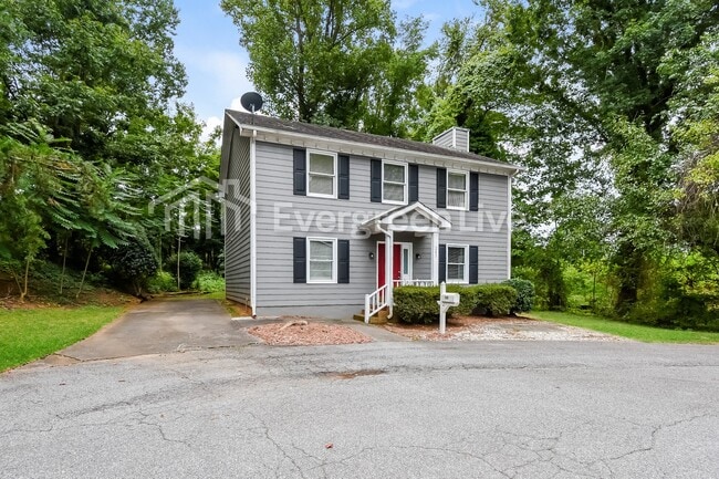 Building Photo - 245 Guinevere Ct