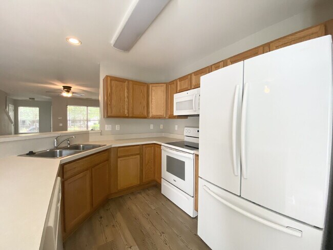 Building Photo - Mill Creek Townhome for Rent!