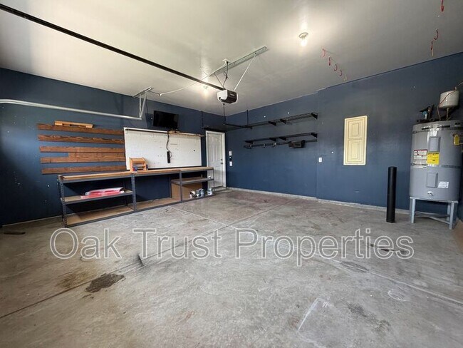 Building Photo - 701 Greymohr Ln