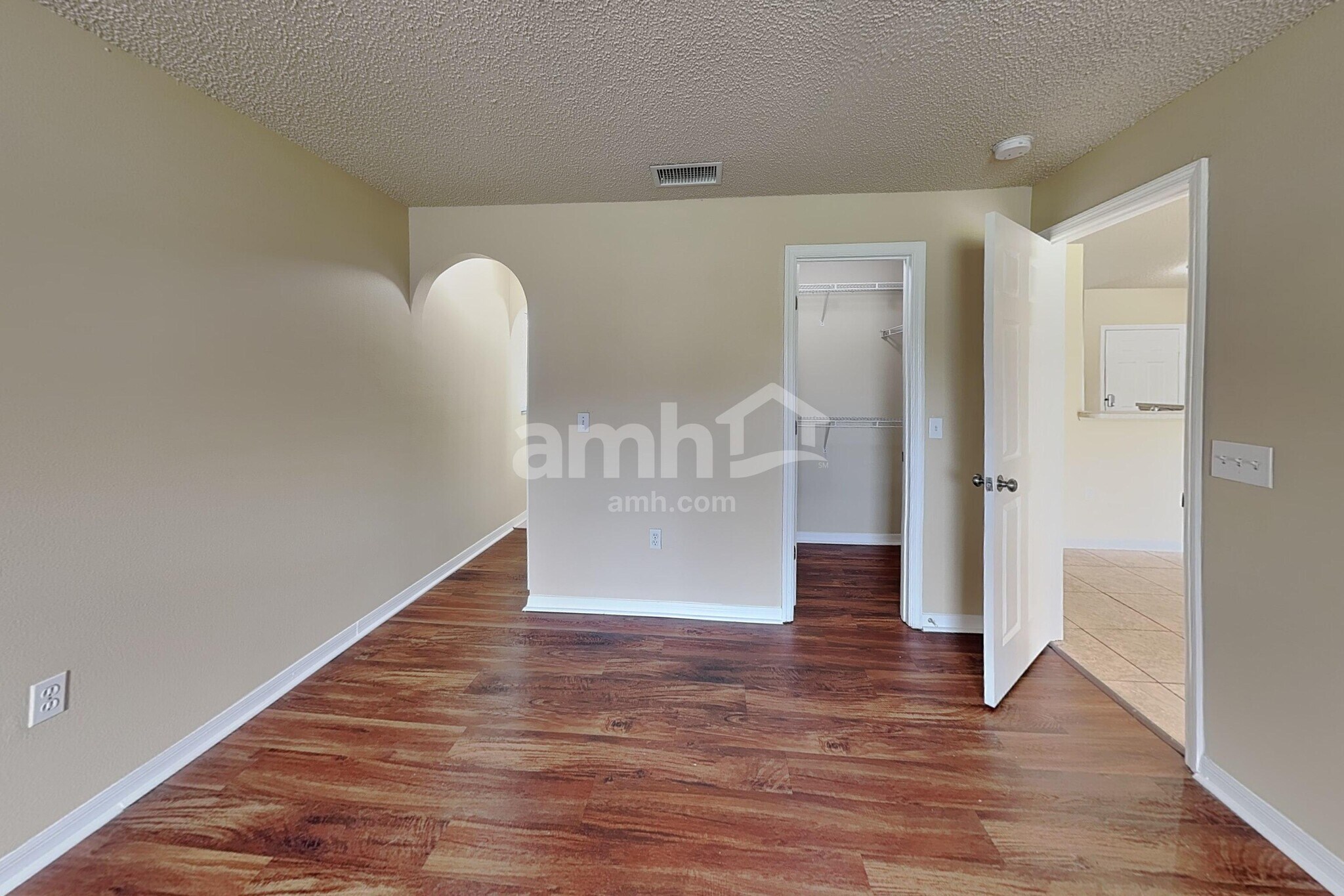 Building Photo - 224 Sawyerwood Pl