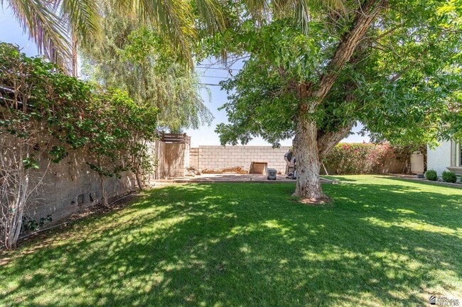 Building Photo - 3208 S Palomino Way