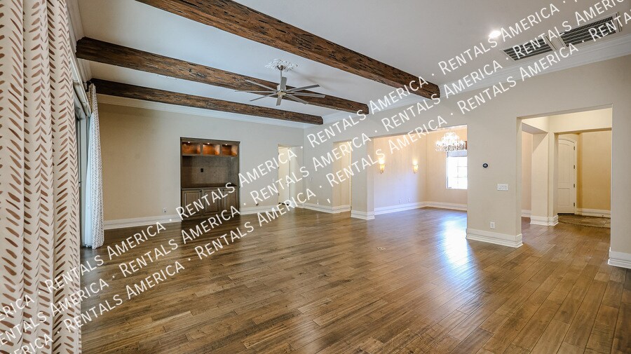 Building Photo - 28806 N 67th Dr