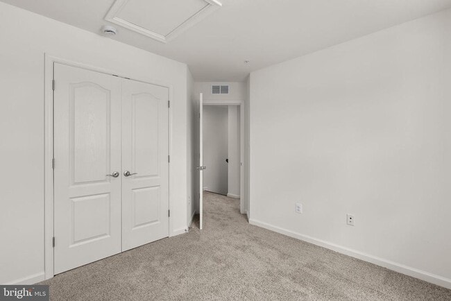 Building Photo - 8256 Longford Rd